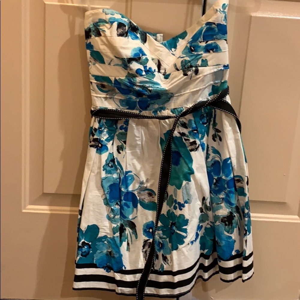BRAND NEW floral dress